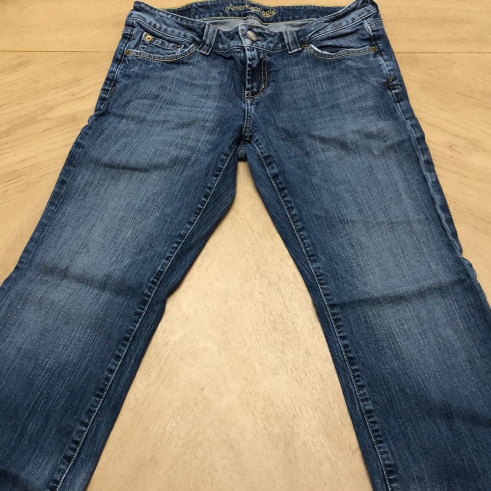American Eagle Ladies Boyfriend Jeans size 8 Short